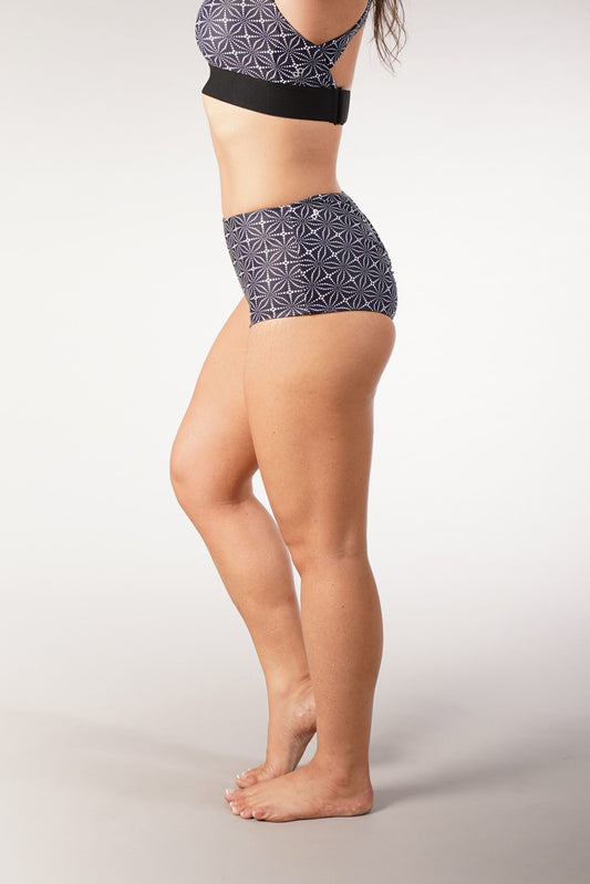 OFF THE POLE ESSENTIAL SHORTS- ILLUSION