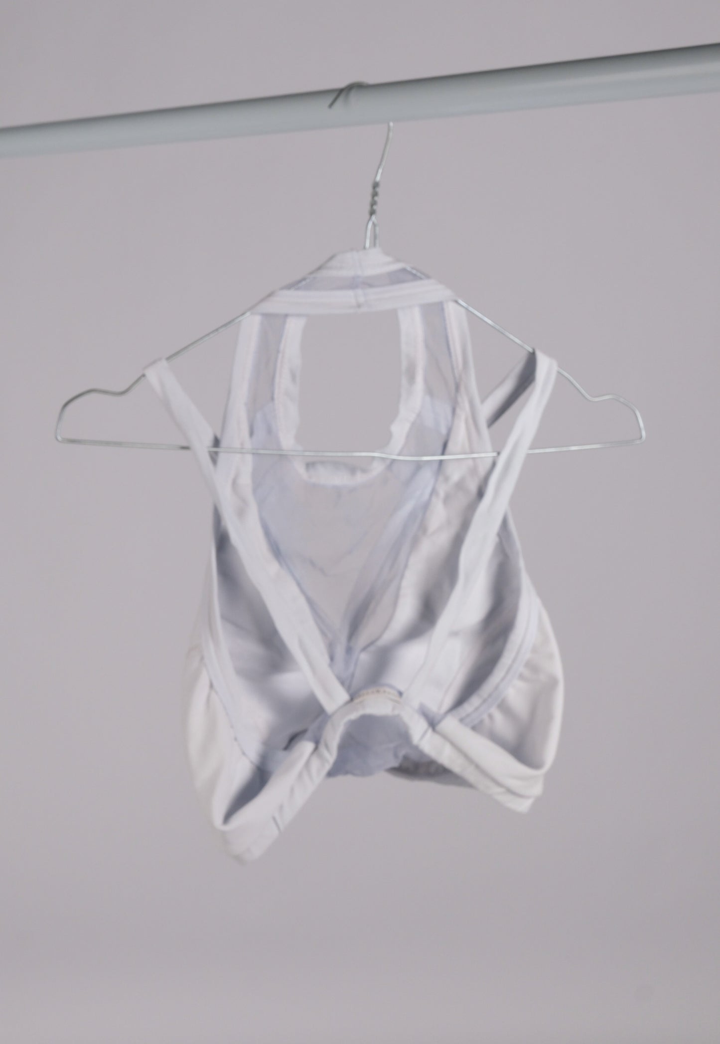 SECOND HAND - MILA KRASNA BODYWEAR TOP HVIT