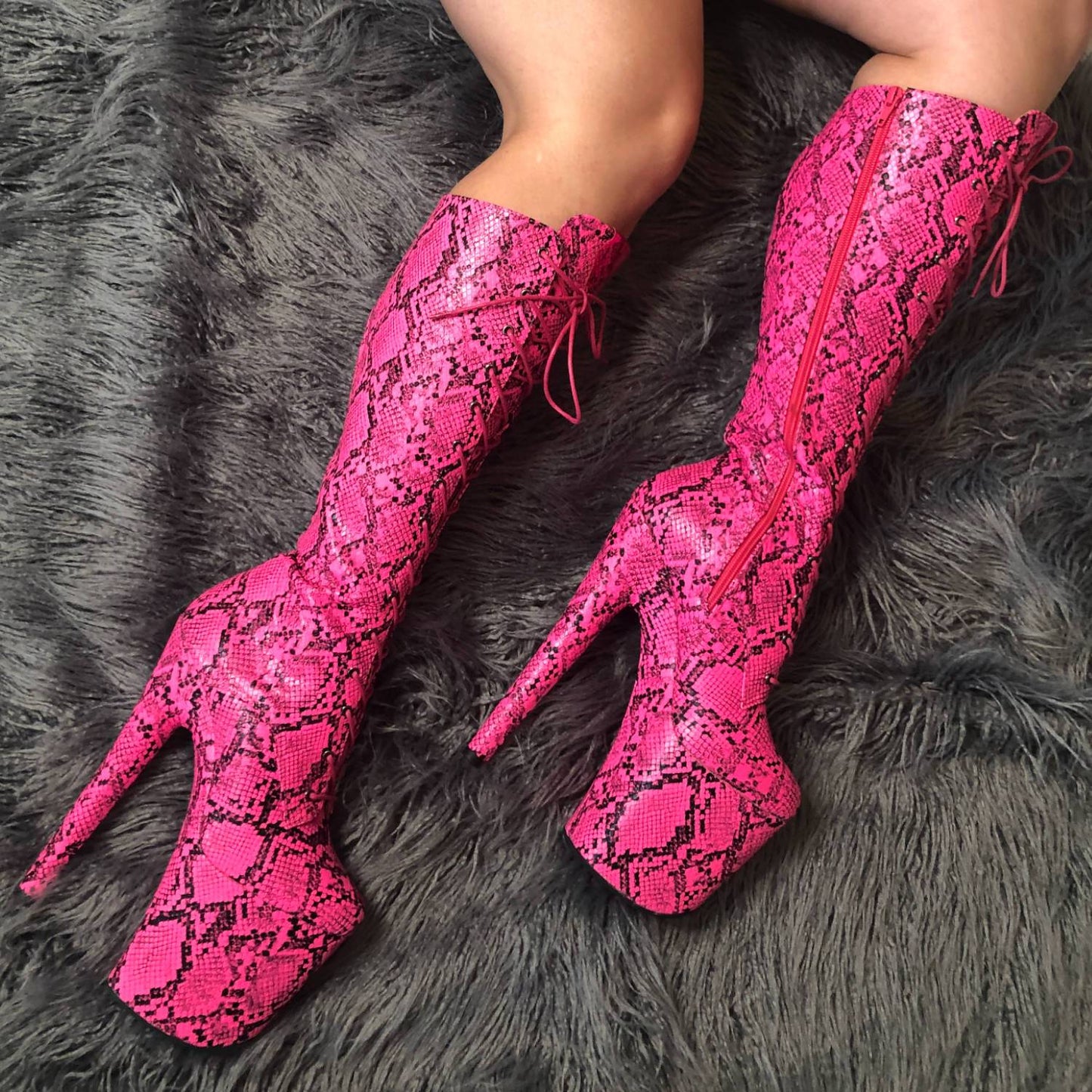 HELLA HEELS NEON JUNGLE FEATHERBOA