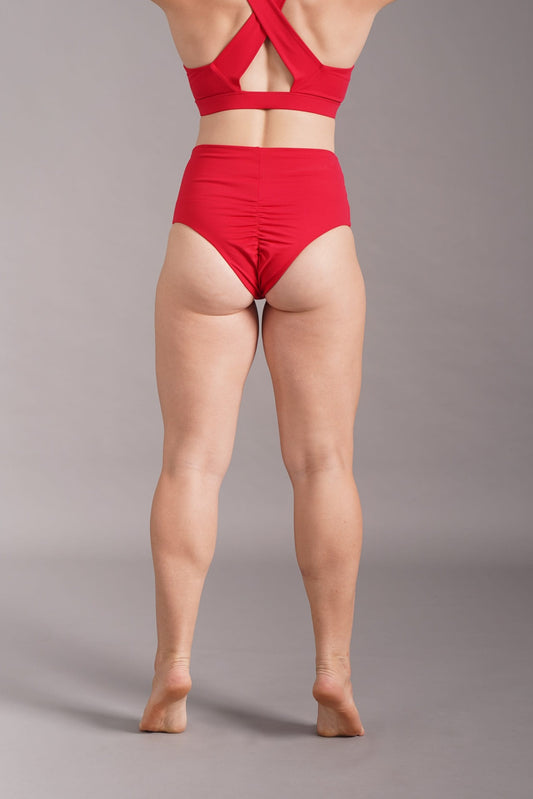 OFF THE POLE SCRUNCH HIGH WAIST SHORTS- RØD