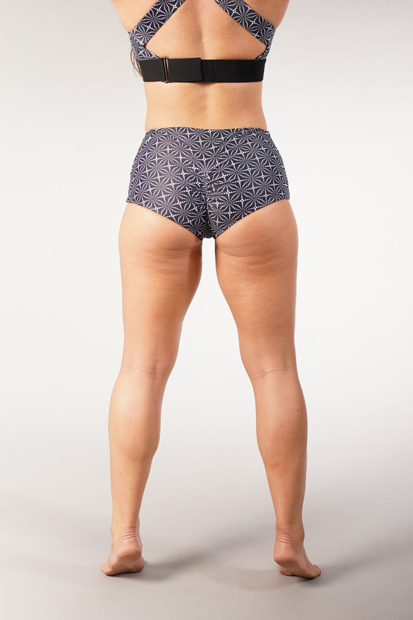 OFF THE POLE ESSENTIAL SHORTS- ILLUSION