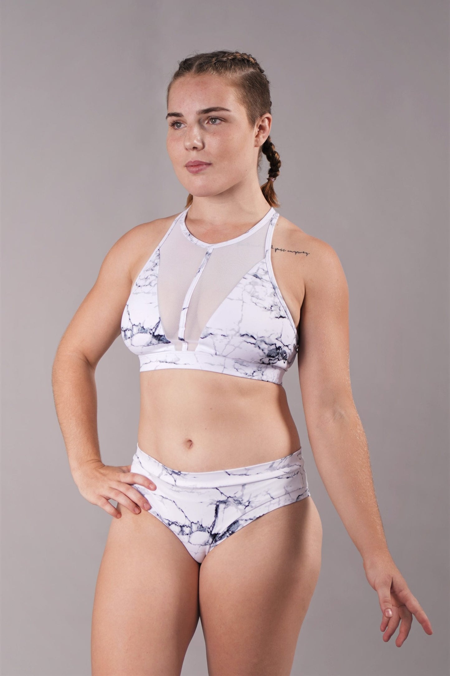 OFF THE POLE MESH TOP- HVIT MARMOR
