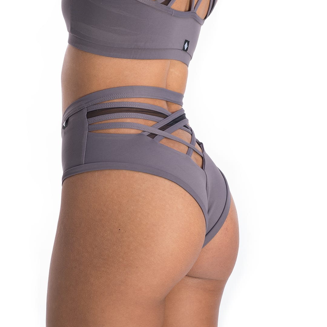 POLEDANCERKA SHORTS