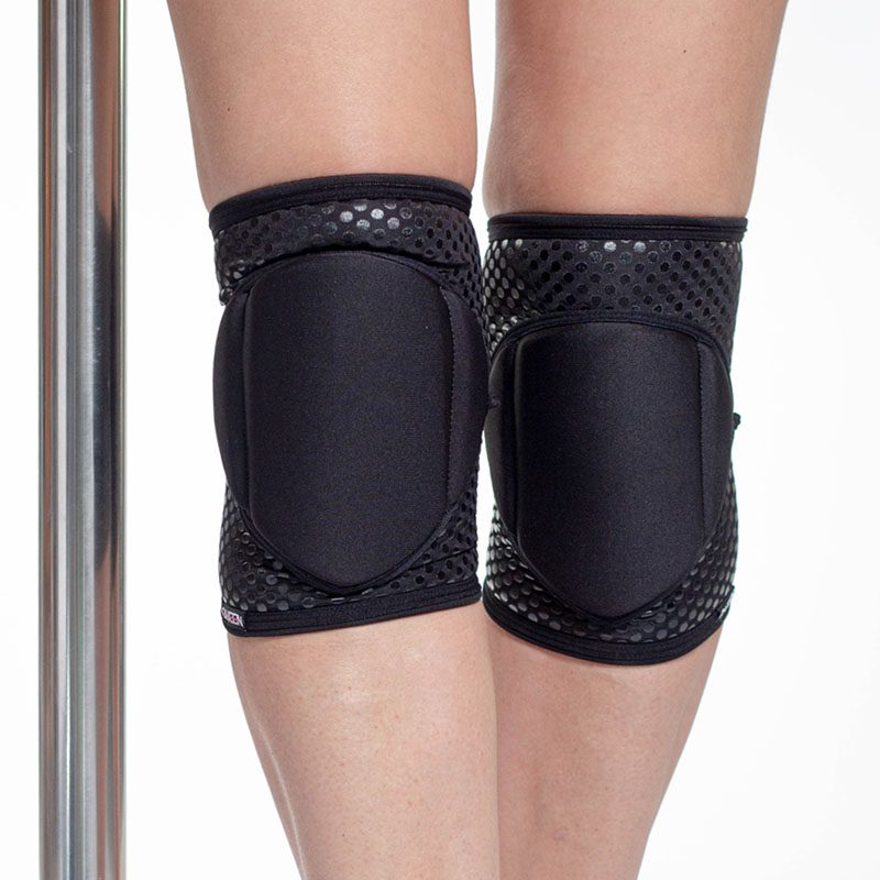 KNEBESKYTTERE GRIPPY SLEEK BLACK