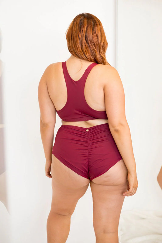 LUNALAE ALEXI TOP - CRISS CROSS HIGH NECK RACERBACK TOP RØD