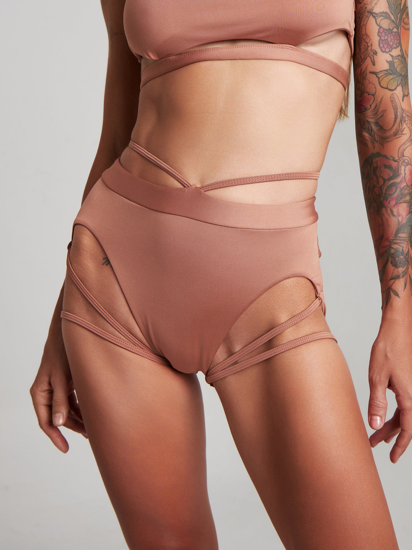 HARNA - TIZZY SHORTS - FLERE FARGER