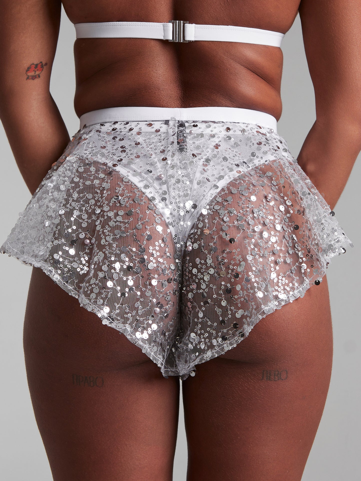 HARNA - SPARKLING FLOW SHORTS - FLERE FARGER