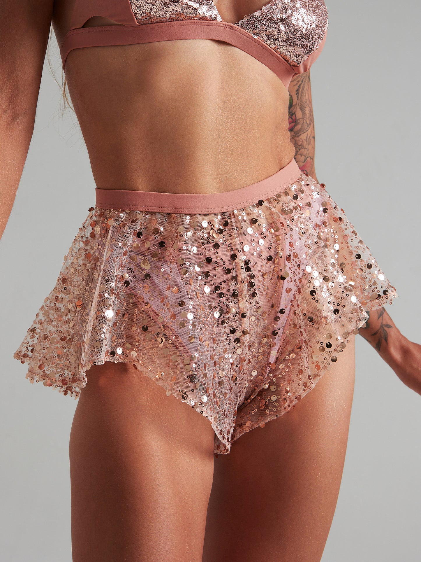 HARNA - SPARKLING FLOW SHORTS - FLERE FARGER