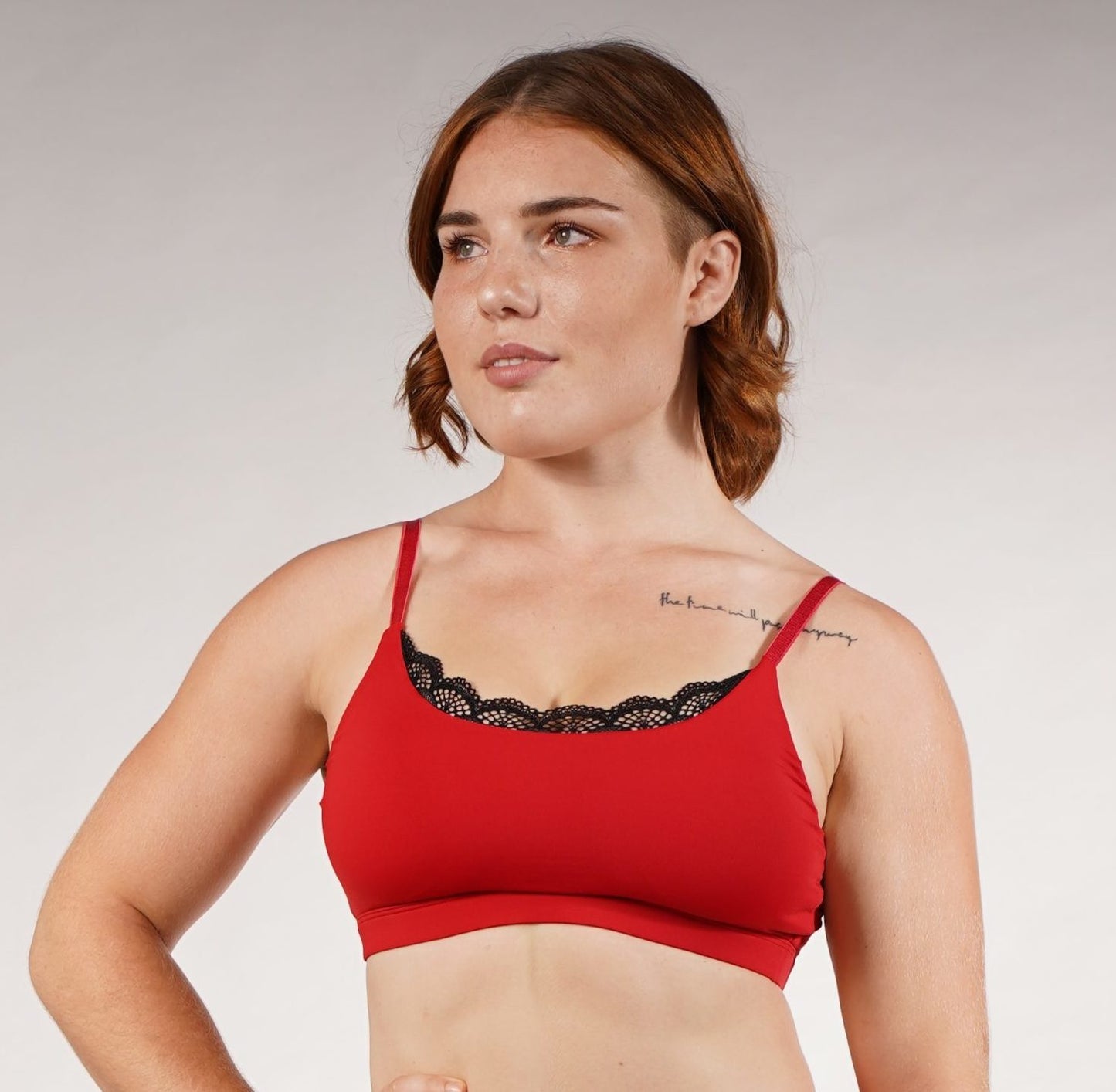 OFF THE POLE LACE TOP RØD