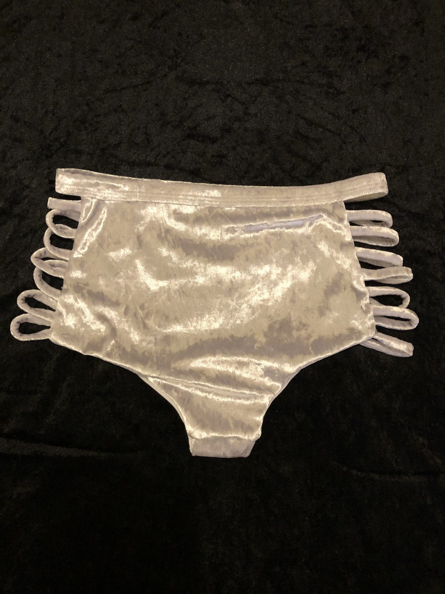 OKSA MAGNET SHORTS