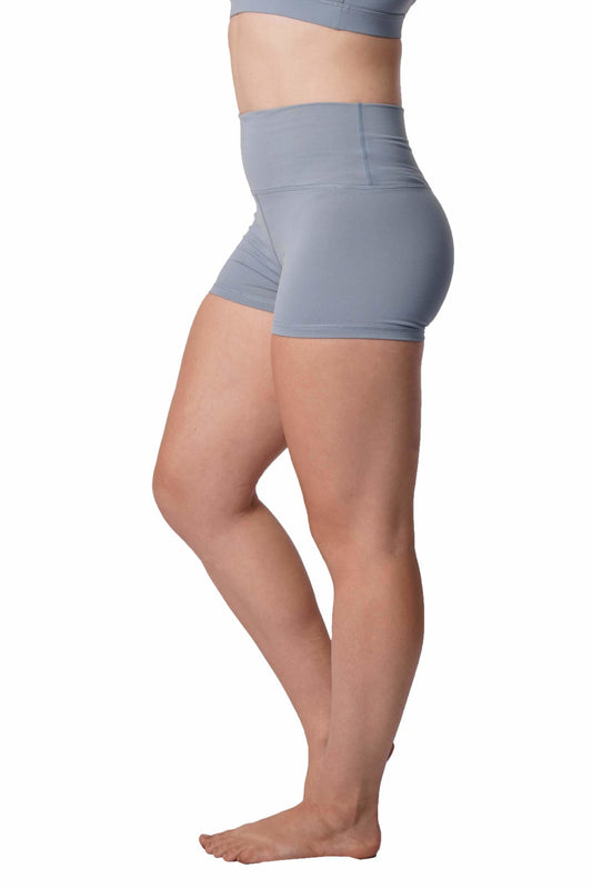 OFF THE POLE SCRUNCH BUTT SHORTS - HIMMELBLÅ