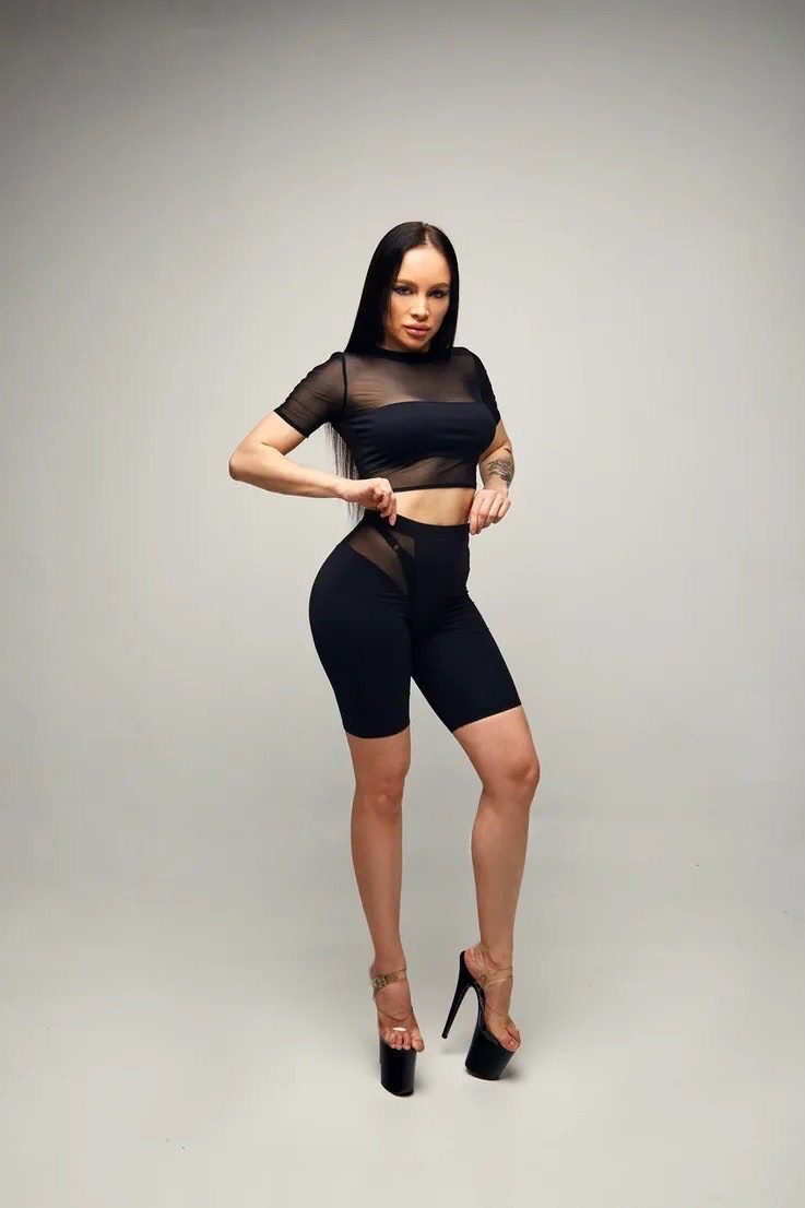 HELEN BRAND - NAUGHTY GIRL- MAXI